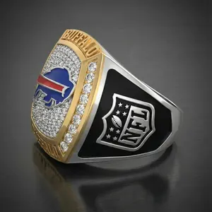 Anillo de Plata de Ley Chapado en Oro Hecho a Mano para Mujer, Diseño Audaz con Piedra de Moissanita de 2.50 Ct, Sin Níquel, Sin Plomo, Perfecto - Product Image 2