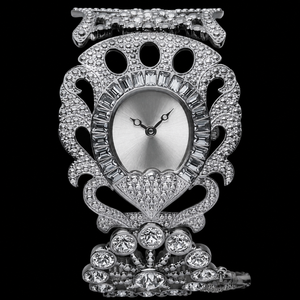 Elegante Reloj de Pulsera con Diamantes en Tono Plateado, Esfera Irregular y Diseño de Cristales Pavé para Mujer - Product Image 2