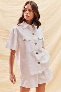 Conjunto de Camisa y Pantalones Cortos de Mezclilla con Botones SO ME para el Día del Partido - Product Image 4