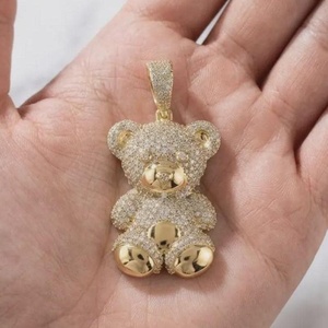 Colgante de Oso Teddy Iced Out Personalizado con Moissanita VVS, Colgante de Plata 925, Colgante Personalizado de Personaje de Dibujos Animados, Colgante de Moda Hip Hop - Product Image 4
