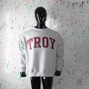 Sudadera TROY con cuello simulado, 450 GSM, nombre personalizado, bordado en aplique, corte holgado, 100% algodón, felpa francesa. - Product Image 6