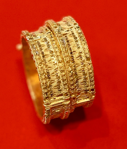 Bracelets Kada larges pour femmes MOLL JEWELLERS, plaqués or 24 carats, en alliage et zircon, motif floral tendance, design filigrané complexe - Product Image 5