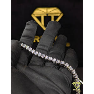 กำไลข้อมือเพชร VVS Lab Grown Diamond แบบเทนนิส เงินแท้ 925 สไตล์ฮิปฮอป ประดับเพชรหรูหรา สำหรับทุกเพศ โดย Trisha Jewels - Product Image 5