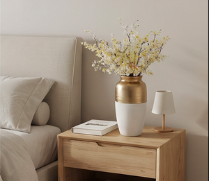 Moderno Florero Metálico Bicolor Dorado y Blanco para Decoración de Mesa, Hogar, Bodas y Hoteles - Product Image 4