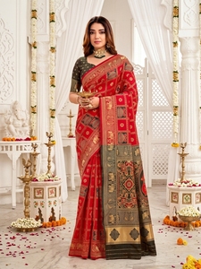 Sari de Seda Rojo AARA Fashion con Estampado Tradicional y Borde para Mujer, Ropa de Boda, Estilo India Pakistán, Protección Solar - Product Image 3