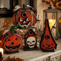 Decoraciones de Halloween de madera al por mayor: Calabaza rústica y casa de pájaros decorativa para exhibición minorista