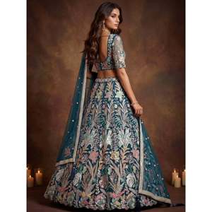 Conjunto de Lehenga Choli de Talla Grande para Mujer con Encantadores Lentejuelas Azules y Malla - Product Image 3