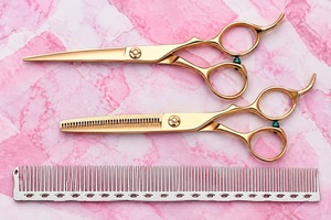 Tijeras de Peluquería de Acero Inoxidable en Tono Dorado, Tijeras de Corte Curvas de 7 Pulgadas - Product Image 2