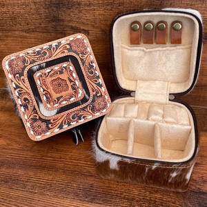 Organisateur de bijoux de luxe portable en cuir usiné à la main étui à bijoux de voyage en cuir de vachette de haute qualité anneau boucle d'oreille boîte à bijoux - Product Image 2