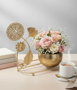 Vase à fleurs moderne en métal doré, élégant récipient décoratif pour centre de table de luxe, idéal pour la maison, le salon et la chambre. - Product Image 6