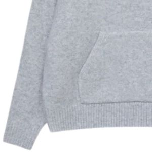 Sudadera con Capucha Gris Jaspeado, Mezcla de Algodón Suave y Cómoda, con Bolsillo Tipo Canguro y Capucha con Cordón Ajustable, Ideal para Uso Casual en Invierno - Product Image 3