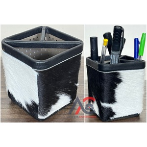 Porte-stylos carré en cuir de vachette véritable fait main de luxe, organiseur de bureau design western, rangement pour fournitures de bureau - Product Image 1
