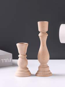 Porte-bougie en bois conçu pour rehausser la décoration festive et les tables d'occasions spéciales avec élégance - Product Image 4