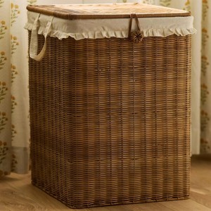 Cesta rectangular de mimbre para guardar ropa con asa, forrada de algodón, hecha a mano, para sala de estar, fabricante de Vietnam - Product Image 1