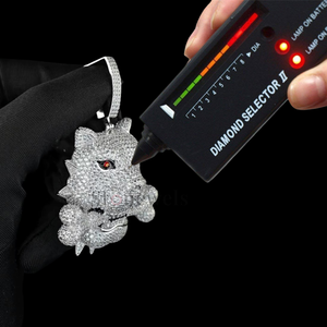 Colgantes y Dijes de Joyería Fina Hip Hop Baguette con Letra Personalizada BullDog, Collar con Nombre Chapado en Oro de 18K, Unisex - Product Image 1