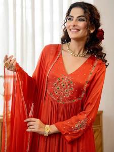 Ensemble ethnique trois pièces en soie avec haut brodé et dupatta assorti, élégant ensemble Kurti et pantalon pour femme, longueur 45 pouces, couleur Teal - Product Image 5