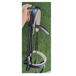 Venta al por mayor de cristal Bling brida de cuero redondo de cuero con brida de caballo acolchado suave - Product Image 4