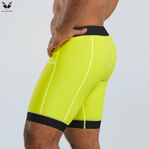 Shorts de compression pour hommes, fabriqués sur mesure, durables, légers et écologiques, en un seul morceau, par un fournisseur de qualité. - Product Image 3