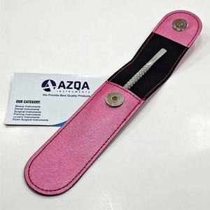 Empujador de cutículas profesional de acero inoxidable de doble punta con limpiador de uñas y estuche rosa para manicura y cuidado de uñas - Product Image 1