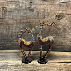 Ensemble de 2 sculptures de cerfs en fer peintes à la main, prêtes à l'exportation, pour la décoration de jardin, patio, cour et maison, à prix de gros - Product Image 6