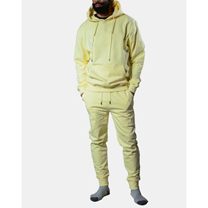 Ensemble de survêtement pour homme avec tissu flexible pour la mobilité et le confort - Product Image 3