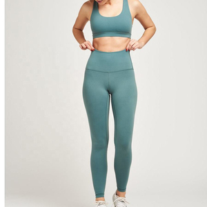 Ensemble de yoga 2 pièces pour femme, couleur turquoise unie, legging taille haute et brassière de sport à bretelles croisées, sans couture, extensible dans les quatre sens, longueur intégrale - Product Image 2