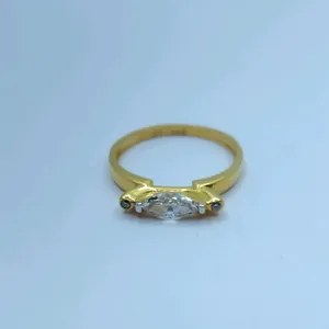 Bague de doigt élégante au design minimaliste, bague en or 22 carats avec diamant marquise pour femme, bijoux modernes - Product Image 1