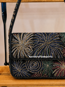 Sac à bandoulière artisanal perlé avec motif feux d'artifice colorés, sac à main léger et brodé pour femme, design tendance - Product Image 5
