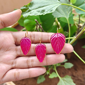 เครื่องประดับทำมือขายส่ง ทอง 18k ชุบทองเหลือง พลอยธรรมชาติ ทับทิม หยก รูปทรงใบไม้ สร้อยคอจี้แฟชั่นสำหรับผู้หญิง - Product Image 6