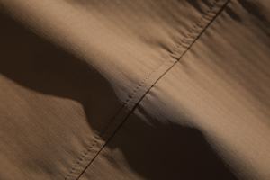 Estilo Grunge Desgastado: Bordes deshilachados y lavados descoloridos que combinan perfectamente con botas deportivas y camisetas de bandas. - Product Image 4