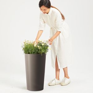 Set di 2 Fioriere Quadrate Moderne Alte 55 cm per Interni ed Esterni, Vasi per Piante da Portico e Patio - Product Image 6