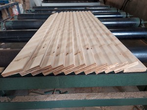 Bois lamellé de pin Radiata de haute qualité pour palettisation et construction de maisons, bois 2x4 / 2*4 - Product Image 4