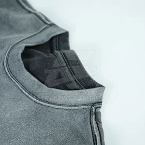 Camiseta Moderna con Efecto Desgastado por el Sol, Cómoda y con un Look Actual para Uso Diario - Product Image 3