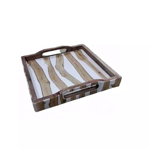 Plateau de service en résine époxy en bois de haute qualité poignée coupée artisanat de qualité pour hôtels table basse pour divers paramètres - Product Image 1