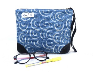 Bolsa Durri Hecha a Mano con Cierre, Forro de Algodón, Diseño Vintage Unisex, Estampado de Moda, Ecológica, de Rajasthan - Product Image 2