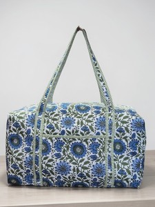 Bolsa de lona hecha a mano con estampado floral azul, de gran capacidad, para viaje, para mujer, material textil, cierre con cremallera. - Product Image 2