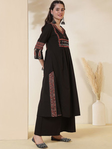 Black Embroidered V-Neck Knee-Length Quick Dry <b>Kurta</b> Palazzo Dupatta <b>Women</b> Traditional Cotton Casual Wear India Pakistan Style - Product Image 3