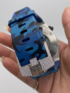 Reloj de Cuarzo Analógico de Lujo para Hombre con Incrustaciones de Diamantes, Bisel Azul y Amarillo, Correa de Silicona - Product Image 4