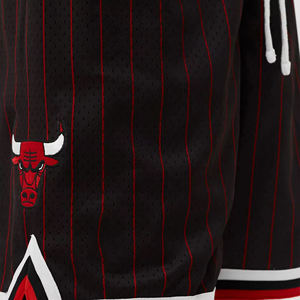 กางเกงขาสั้นผ้าตาข่ายสุดอินเทรนด์ ผลิตจากผ้าคุณภาพพรีเมียม พร้อมดีไซน์ที่สวมใส่สบาย เหมาะสำหรับไลฟ์สไตล์แอคทีฟและชุดลำลอง - Product Image 6