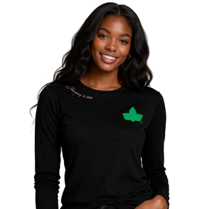 AKA Sorority Inc T-shirt noir à col rond pour femme, imprimé avec des lettres grecques, décontracté, de qualité supérieure, coupe confortable - Product Image 1