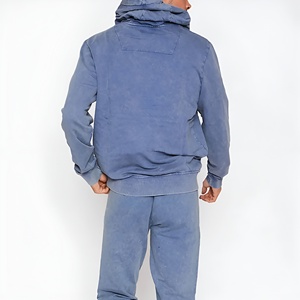 ชุดเซ็ตฮู้ดดี้และกางเกงจ็อกเกอร์ผ้าฟลีซสำหรับผู้ชาย สไตล์ลำลอง สตรีทแวร์ ทรงหลวม แฟชั่นแนวเมือง ขายส่ง/OEM เสื้อผ้าฤดูหนาว - Product Image 3