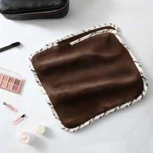 Toalla Desmaquillante Suave de Franela, Paño Facial Absorbente y Reutilizable para Limpieza Facial y Cuidado de la Piel - Product Image 1