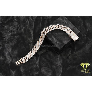 Bracelet cubain en moissanite de qualité supérieure, en argent sterling 925, avec maillons glacés blancs et roses et design imposant - Product Image 3