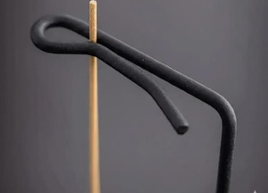 Plateau et brûleur d'encens en bois écologiques avec support métallique, attrape-cendres naturel fait main pour espaces relaxants - Product Image 2