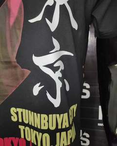 เสื้อยืดคอกว้างทรงปกติสำหรับผู้ชายคุณภาพสูง พิมพ์ลายแบรนด์ตามสั่ง ดีไซน์ไหล่ตก สไตล์ลำลอง ผ้าโพลีเอสเตอร์/คอตตอนฟลีซ พลัสไซส์ - Product Image 2