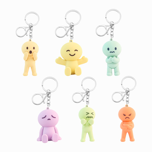 Porte-clés léger en PVC 3D personnalisé avec impression UV, personnage de dessin animé mignon - Product Image 3