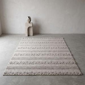 Tapis de sol moderne tendance en laine tissée à la main, couleur unie crème beige, antidérapant, à poils moyens, léger et discret, en toile de coton - Product Image 1