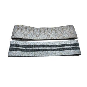 Bandes d'exercice élastiques en tissu personnalisables en gros pour l'entraînement des fessiers et des jambes - Product Image 1