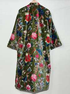 Robe kimono en velours vert, peignoir de mariée, robe de demoiselle d'honneur, peignoir d'hiver - Product Image 6