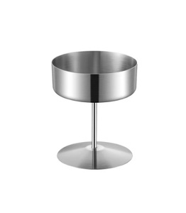 Bol de service en métal argenté au design simple et moderne, en aluminium, pour la maison et les restaurants, idéal pour les fruits, les salades et les dattes. - Product Image 4